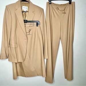 Oscar De La Renta Wool 3 Piece Suit 8/10